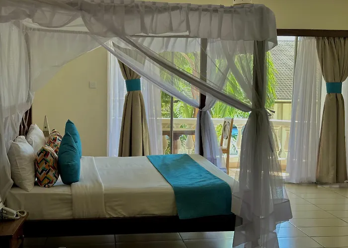 Cityblue Creekside Hotel & Suites